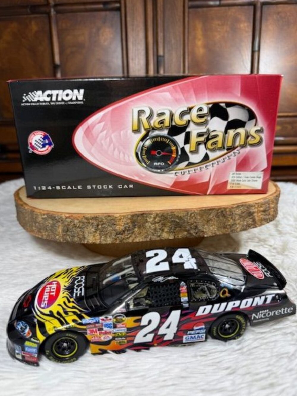 Vintage Jeff Gordon #24 DuPont Foose Custom Design 2006 Monte Carlo Chrome 1:24